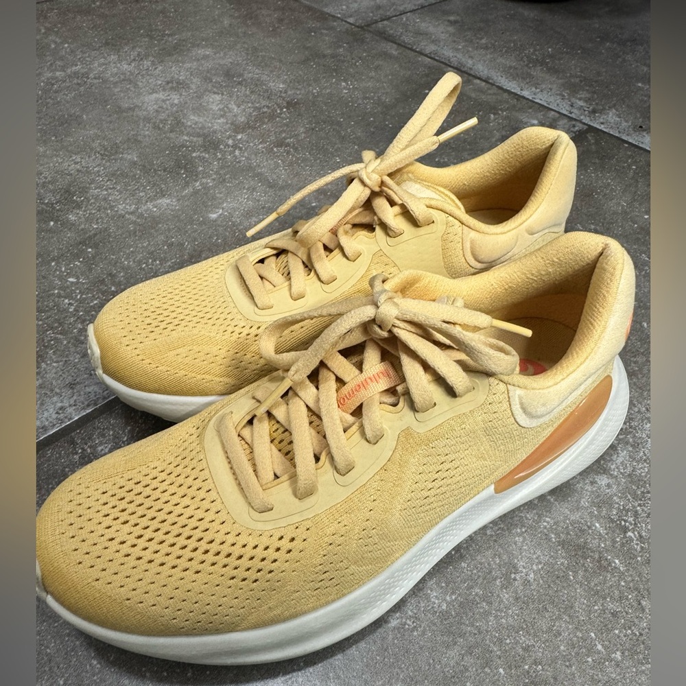 lululemon athletica Women's yellow/peach beyondfeel Sneakers